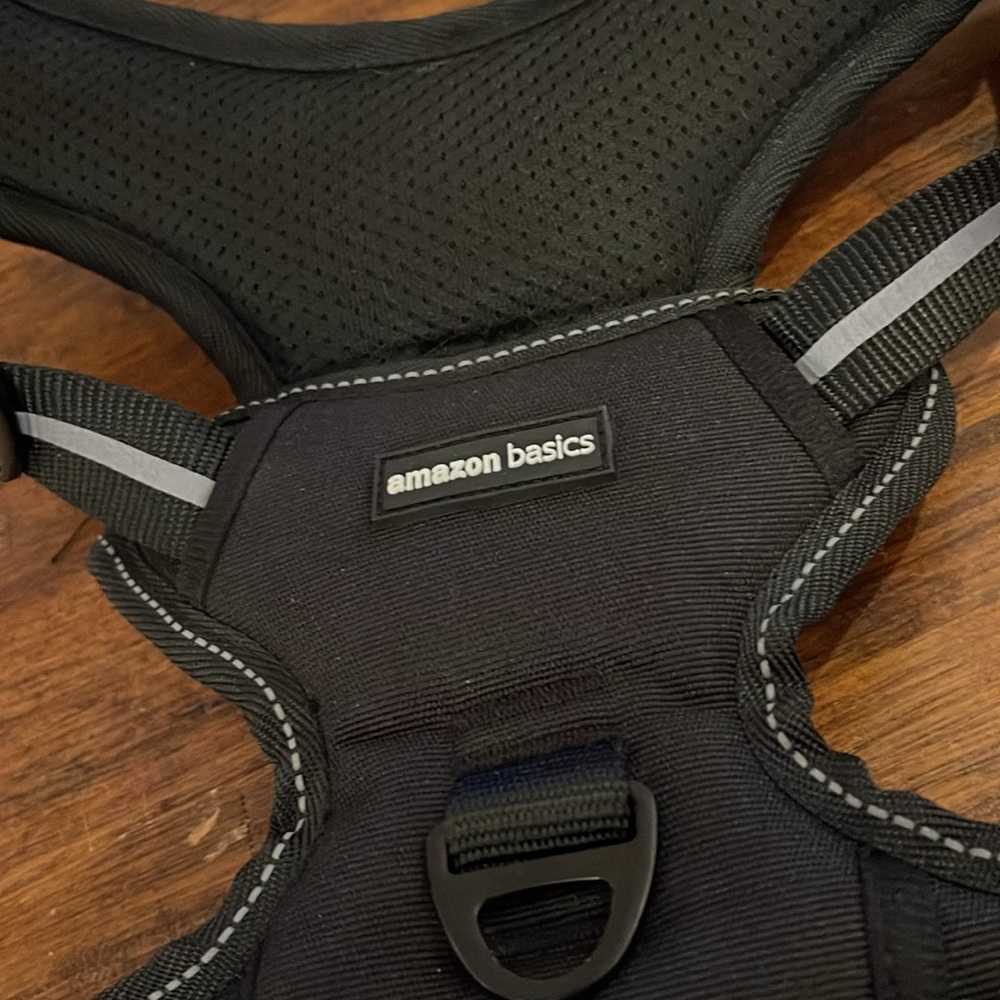 Amazon Basics Large Dog Harness - Picture 2 of 4